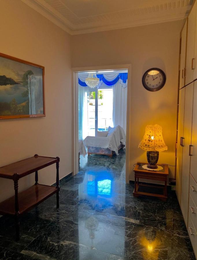 Blu Blu Apartment With Castle View Koróni 外观 照片